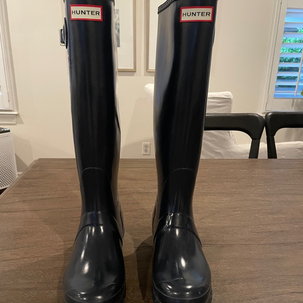 Hunter rainboots navy tall gloss like new